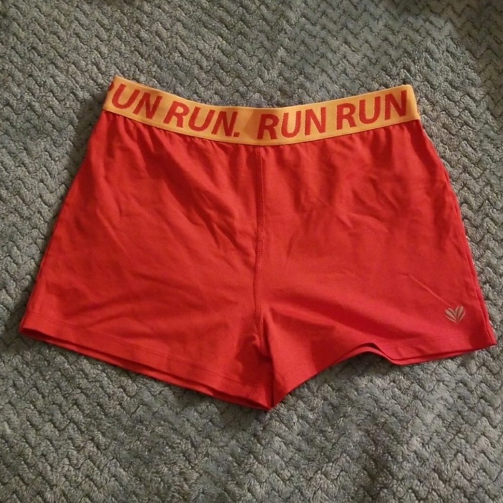 FOREVER 21 L gym short